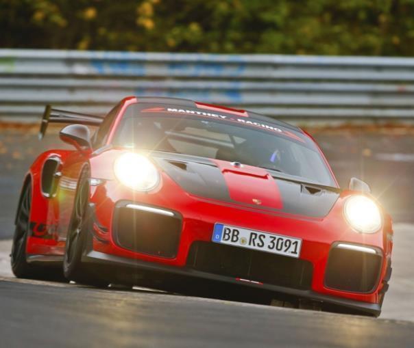 Porsche 911 GT2 RS MR, Nürburgring-Nordschleife